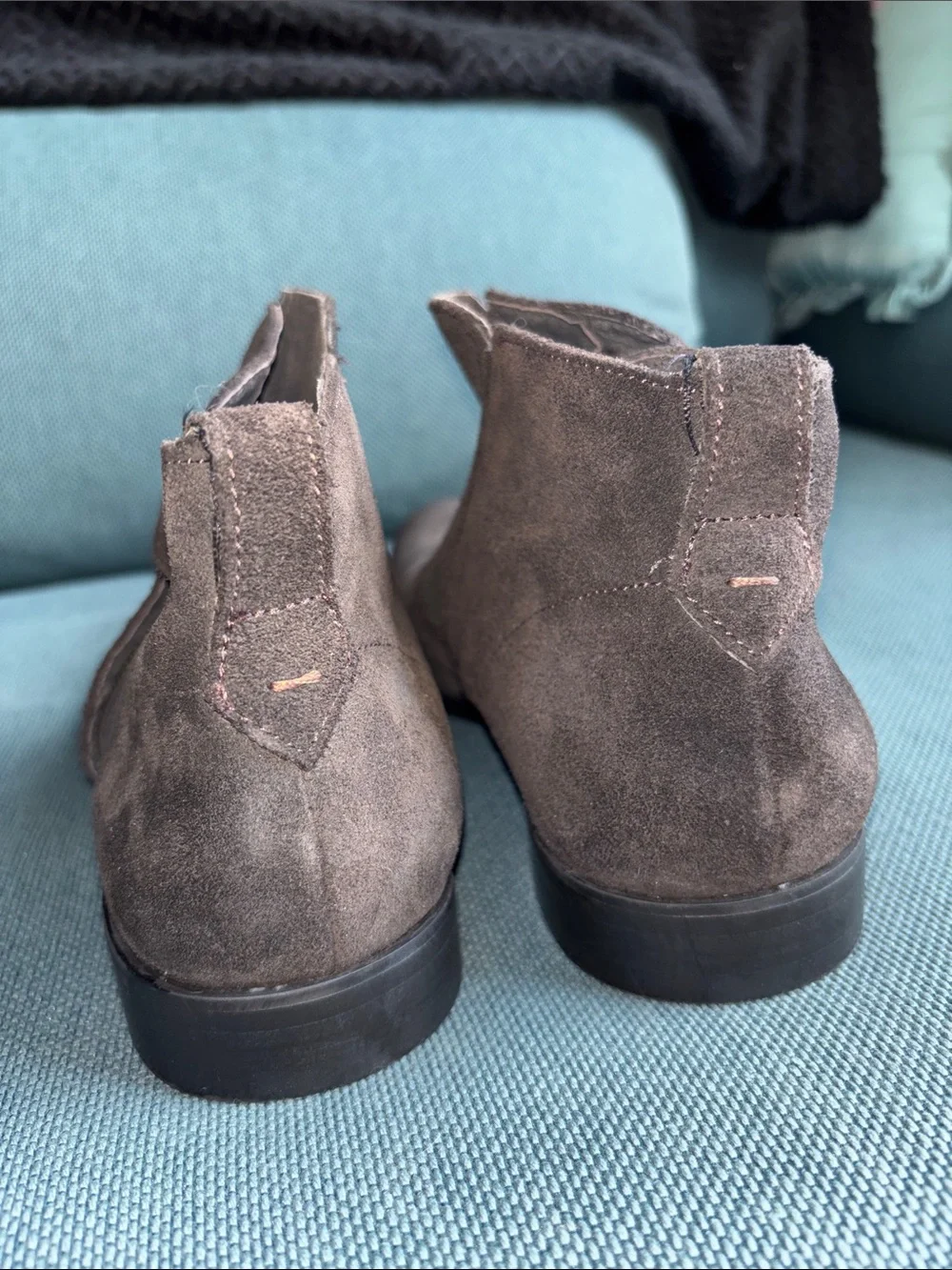 John Varvatos*U.S.A. Men's Dark Brown Suede Chukka Boots, Sz 8.5 M. New w/o Tags
